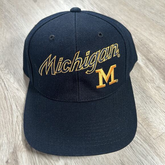 Vintage Sports Specialties Michigan Wolverines Hat Snapback Wool Blend Blue Cap - Picture 1 of 9